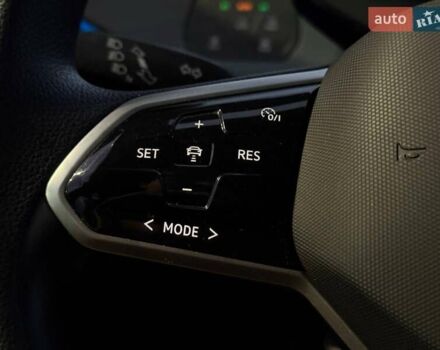 Серый Фольксваген ID.3, объемом двигателя 0 л и пробегом 33 тыс. км за 17500 $, фото 30 на Automoto.ua