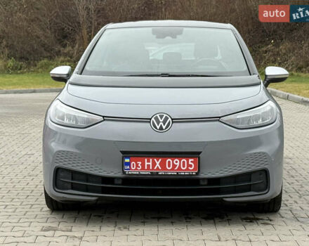 Серый Фольксваген ID.3, объемом двигателя 0 л и пробегом 133 тыс. км за 15400 $, фото 8 на Automoto.ua
