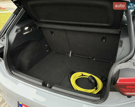 Серый Фольксваген ID.3, объемом двигателя 0 л и пробегом 133 тыс. км за 15400 $, фото 22 на Automoto.ua