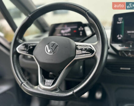 Серый Фольксваген ID.3, объемом двигателя 0 л и пробегом 175 тыс. км за 15799 $, фото 46 на Automoto.ua