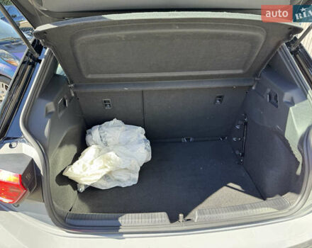 Серый Фольксваген ID.3, объемом двигателя 0 л и пробегом 224 тыс. км за 14800 $, фото 16 на Automoto.ua