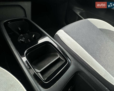 Серый Фольксваген ID.3, объемом двигателя 0 л и пробегом 175 тыс. км за 15799 $, фото 54 на Automoto.ua