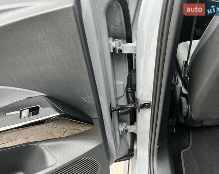 Серый Фольксваген ID.3, объемом двигателя 0 л и пробегом 137 тыс. км за 15800 $, фото 61 на Automoto.ua