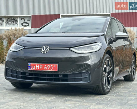 Серый Фольксваген ID.3, объемом двигателя 0 л и пробегом 175 тыс. км за 15799 $, фото 2 на Automoto.ua