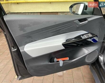 Серый Фольксваген ID.3, объемом двигателя 0 л и пробегом 111 тыс. км за 16800 $, фото 46 на Automoto.ua