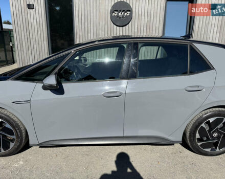 Серый Фольксваген ID.3, объемом двигателя 0 л и пробегом 224 тыс. км за 14800 $, фото 3 на Automoto.ua