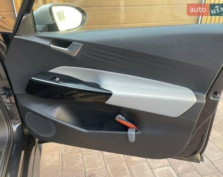 Фольксваген ID.3 2022 в Кривом Роге на Automoto.ua Серый Фольксваген ID.3, объемом двигателя 0 л и пробегом 110 тыс. км за 18300 $, фото 61 на Automoto.ua