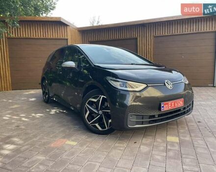 Фольксваген ID.3 2022 в Кривом Роге на Automoto.ua Серый Фольксваген ID.3, объемом двигателя 0 л и пробегом 110 тыс. км за 18300 $, фото 26 на Automoto.ua
