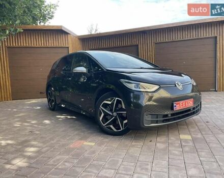 Фольксваген ID.3 2022 в Кривом Роге на Automoto.ua Серый Фольксваген ID.3, объемом двигателя 0 л и пробегом 110 тыс. км за 18300 $, фото 27 на Automoto.ua