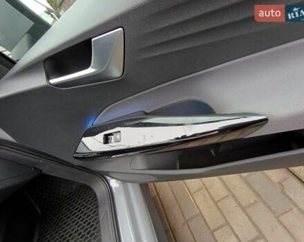 Сірий Фольксваген ID.3, об'ємом двигуна 0 л та пробігом 180 тис. км за 14900 $, фото 68 на Automoto.ua