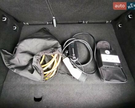 Сірий Фольксваген ID.3, об'ємом двигуна 0 л та пробігом 180 тис. км за 14900 $, фото 80 на Automoto.ua