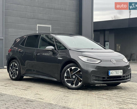 Серый Фольксваген ID.3, объемом двигателя 0 л и пробегом 64 тыс. км за 16950 $, фото 1 на Automoto.ua