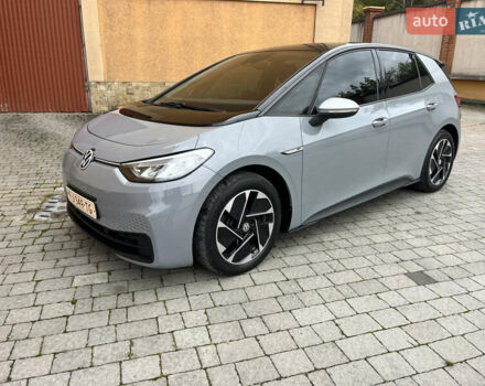 Фольксваген ID.3 2020 в Коломые на Automoto.ua Серый Фольксваген ID.3, объемом двигателя 0 л и пробегом 87 тыс. км за 16450 $, фото 1 на Automoto.ua