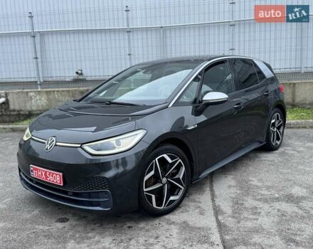 Серый Фольксваген ID.3, объемом двигателя 0 л и пробегом 145 тыс. км за 15900 $, фото 1 на Automoto.ua