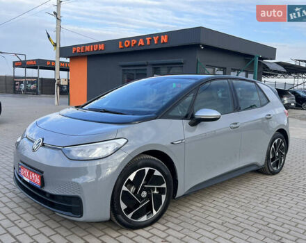 Серый Фольксваген ID.3, объемом двигателя 0 л и пробегом 143 тыс. км за 16206 $, фото 1 на Automoto.ua