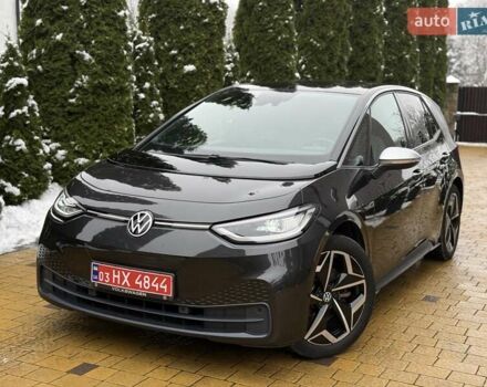 Серый Фольксваген ID.3, объемом двигателя 0 л и пробегом 180 тыс. км за 14400 $, фото 1 на Automoto.ua