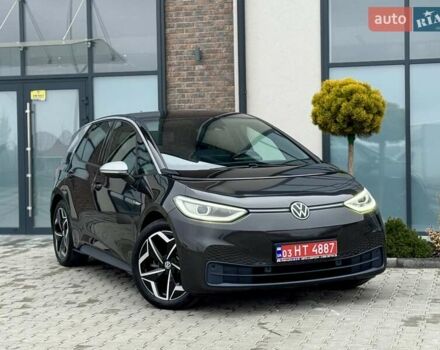 Серый Фольксваген ID.3, объемом двигателя 0 л и пробегом 100 тыс. км за 16999 $, фото 1 на Automoto.ua