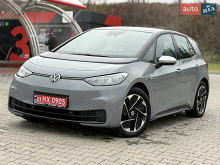 Серый Фольксваген ID.3, объемом двигателя 0 л и пробегом 133 тыс. км за 15400 $, фото 1 на Automoto.ua