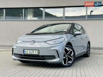 Фольксваген ID.3 2022 в Мукачеве на Automoto.ua Серый Фольксваген ID.3, объемом двигателя 0 л и пробегом 39 тыс. км за 19999 $, фото 1 на Automoto.ua