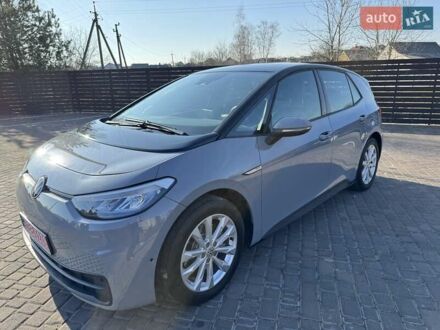 Фольксваген ID.3 2022 в Ровно на Automoto.ua Серый Фольксваген ID.3, объемом двигателя 0 л и пробегом 32 тыс. км за 21000 $, фото 1 на Automoto.ua