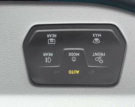 Синий Фольксваген ID.3, объемом двигателя 0 л и пробегом 99 тыс. км за 17500 $, фото 94 на Automoto.ua