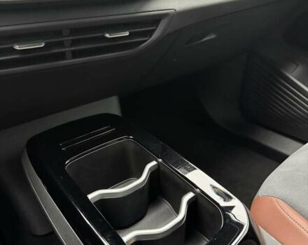 Белый Фольксваген ID.4, объемом двигателя 0 л и пробегом 56 тыс. км за 23500 $, фото 13 на Automoto.ua