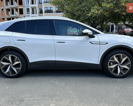 Белый Фольксваген ID.4, объемом двигателя 0 л и пробегом 5 тыс. км за 25000 $, фото 3 на Automoto.ua