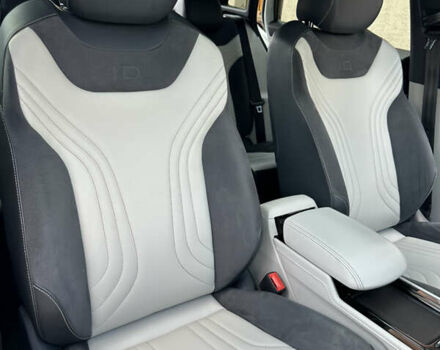 Белый Фольксваген ID.4, объемом двигателя 0 л и пробегом 61 тыс. км за 23600 $, фото 18 на Automoto.ua