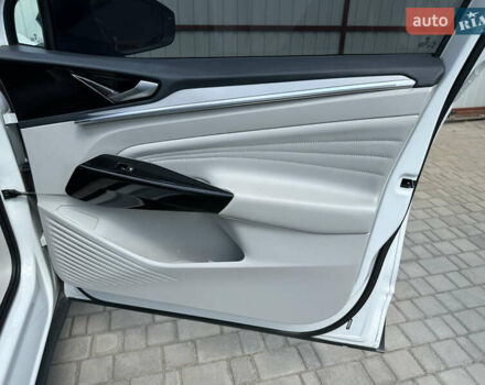 Белый Фольксваген ID.4, объемом двигателя 0 л и пробегом 61 тыс. км за 23600 $, фото 20 на Automoto.ua