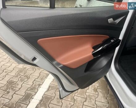 Белый Фольксваген ID.4, объемом двигателя 0 л и пробегом 108 тыс. км за 21500 $, фото 15 на Automoto.ua