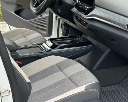 Белый Фольксваген ID.4, объемом двигателя 0 л и пробегом 43 тыс. км за 22900 $, фото 12 на Automoto.ua