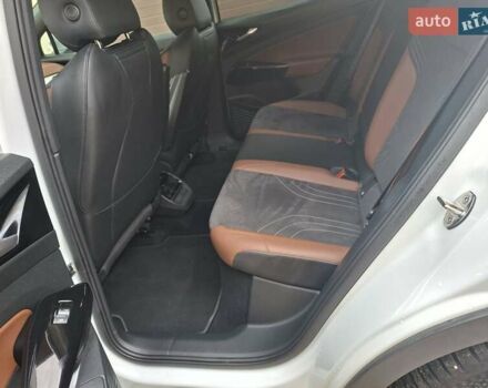 Белый Фольксваген ID.4, объемом двигателя 0 л и пробегом 115 тыс. км за 23100 $, фото 22 на Automoto.ua