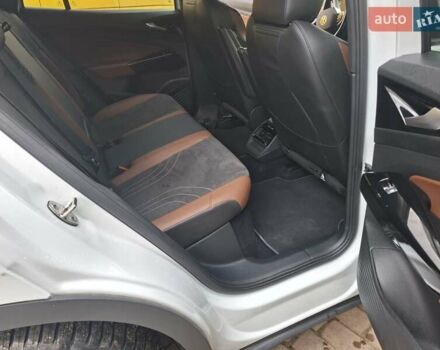 Белый Фольксваген ID.4, объемом двигателя 0 л и пробегом 115 тыс. км за 23100 $, фото 14 на Automoto.ua