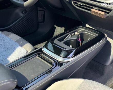 Белый Фольксваген ID.4, объемом двигателя 0 л и пробегом 87 тыс. км за 24790 $, фото 39 на Automoto.ua