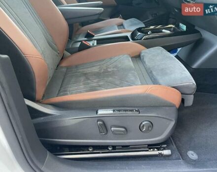 Білий Фольксваген ID.4, об'ємом двигуна 0 л та пробігом 230 тис. км за 21800 $, фото 22 на Automoto.ua