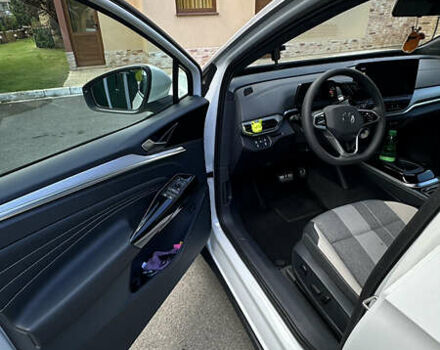 Белый Фольксваген ID.4, объемом двигателя 0 л и пробегом 5 тыс. км за 25000 $, фото 11 на Automoto.ua