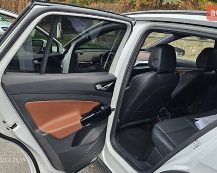 Білий Фольксваген ID.4, об'ємом двигуна 0 л та пробігом 80 тис. км за 24200 $, фото 8 на Automoto.ua