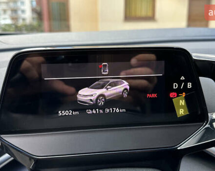 Белый Фольксваген ID.4, объемом двигателя 0 л и пробегом 5 тыс. км за 25000 $, фото 10 на Automoto.ua