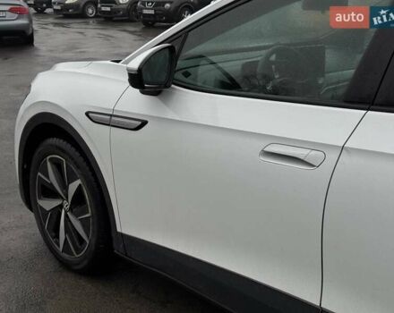 Белый Фольксваген ID.4, объемом двигателя 0 л и пробегом 60 тыс. км за 23500 $, фото 18 на Automoto.ua