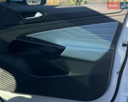 Белый Фольксваген ID.4, объемом двигателя 0 л и пробегом 38 тыс. км за 24500 $, фото 25 на Automoto.ua