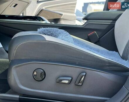 Белый Фольксваген ID.4, объемом двигателя 0 л и пробегом 87 тыс. км за 24790 $, фото 45 на Automoto.ua