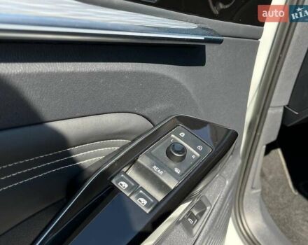 Белый Фольксваген ID.4, объемом двигателя 0 л и пробегом 87 тыс. км за 24790 $, фото 24 на Automoto.ua