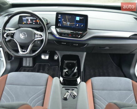 Белый Фольксваген ID.4, объемом двигателя 0 л и пробегом 113 тыс. км за 22350 $, фото 59 на Automoto.ua