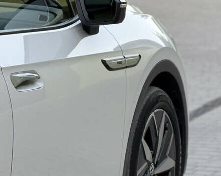 Білий Фольксваген ID.4, об'ємом двигуна 0 л та пробігом 44 тис. км за 24500 $, фото 4 на Automoto.ua