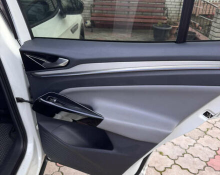 Белый Фольксваген ID.4, объемом двигателя 0 л и пробегом 52 тыс. км за 25500 $, фото 18 на Automoto.ua