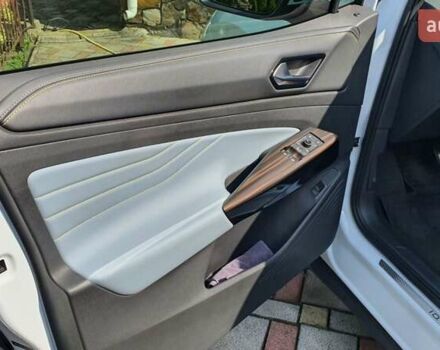 Белый Фольксваген ID.4, объемом двигателя 0 л и пробегом 16 тыс. км за 28900 $, фото 22 на Automoto.ua