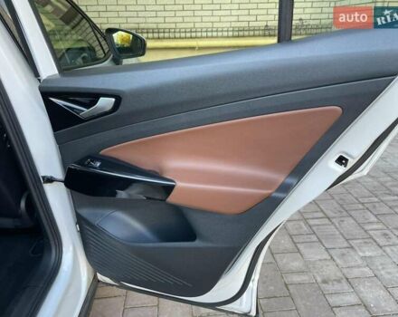 Білий Фольксваген ID.4, об'ємом двигуна 0 л та пробігом 230 тис. км за 21800 $, фото 27 на Automoto.ua