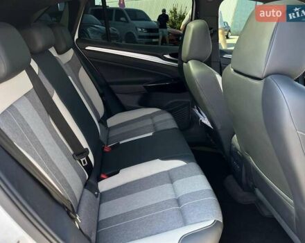 Белый Фольксваген ID.4, объемом двигателя 0 л и пробегом 87 тыс. км за 24790 $, фото 34 на Automoto.ua