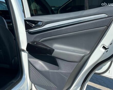 Белый Фольксваген ID.4, объемом двигателя 0 л и пробегом 87 тыс. км за 24790 $, фото 34 на Automoto.ua