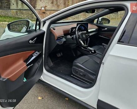 Білий Фольксваген ID.4, об'ємом двигуна 0 л та пробігом 80 тис. км за 24200 $, фото 3 на Automoto.ua